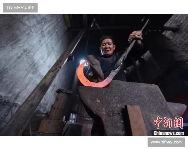 九阴真经背后的匠心精神探秘:铁匠技艺与传世之作的深度融合 九阴真经背后的匠心精神探秘:铁匠技艺与传世之作的深度融合
