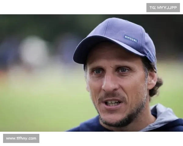 如何利用曼联弗兰的技术特点在比赛中发挥优势帮助球队取胜