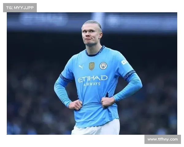 曼城7号后卫攻防兼备速度出众展现现代足球全面实力