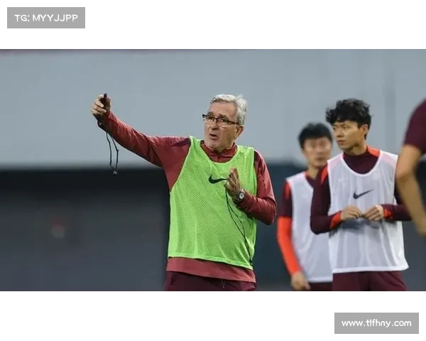 尤文图斯新篇章：面临挑战与机遇的双重考验与未来发展战略解析