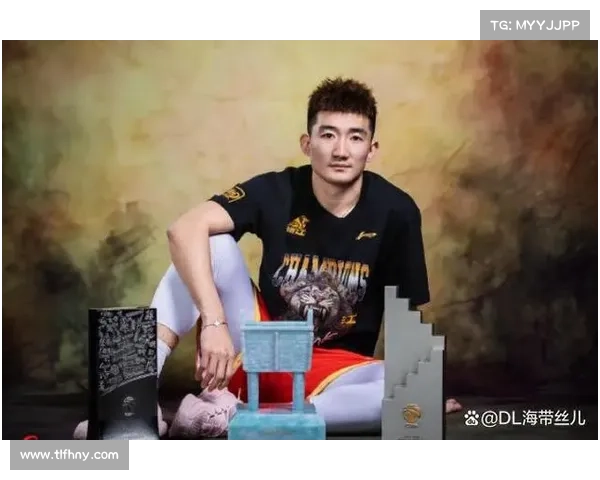 布朗与孙铭徽的精彩对决解析：两大球员关键时刻的表现与影响